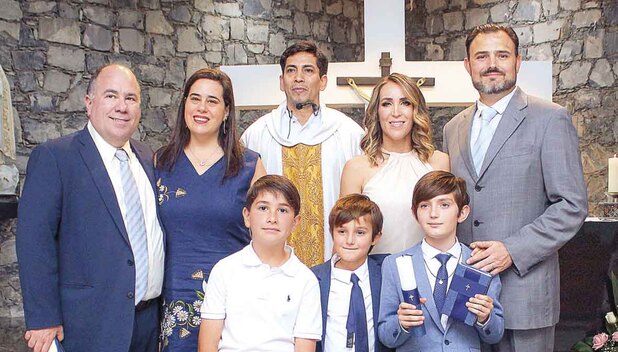 José Martinez, Fernanda de Martínez, Salvador, Liz Magaña, Javier Salazar, Santiago Martínez, Mauricio Salazar y Javier Salazar / Fotos: Rolando Álvar