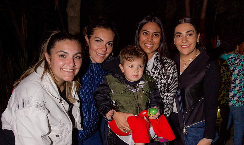 Shareny Campos, Shalom Campos, Fran Campos, Paola Campos y Shalom Campos