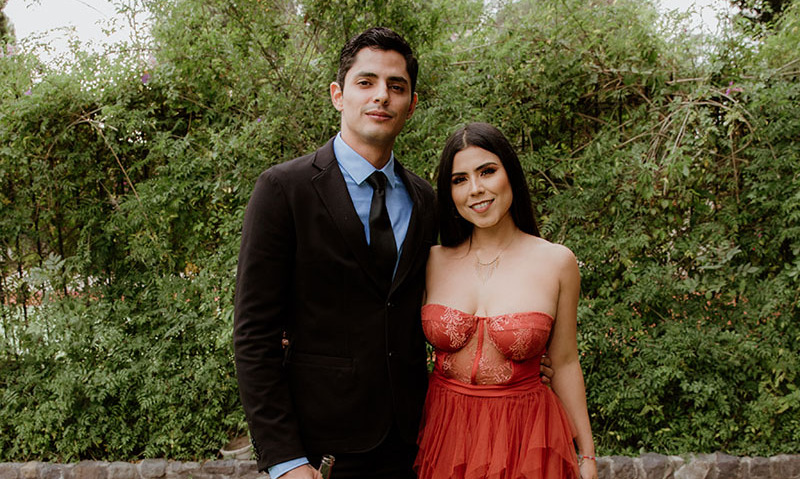 Jaime Jiménez y Valeria García (celebrando al amor de Rosy y Memo)