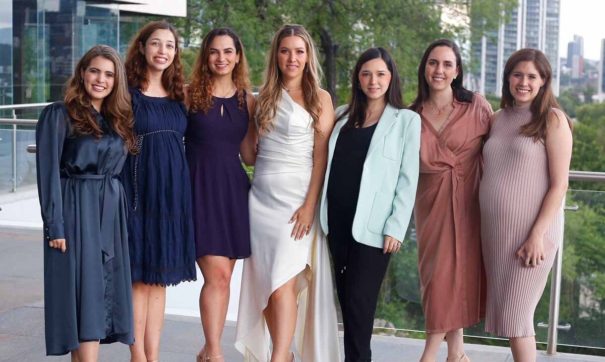 Bárbara Leal, María Lobeira, Priscila Garza, Daniela Villarreal, María Eugenia González, Lucía Guzmán y Martha Algava