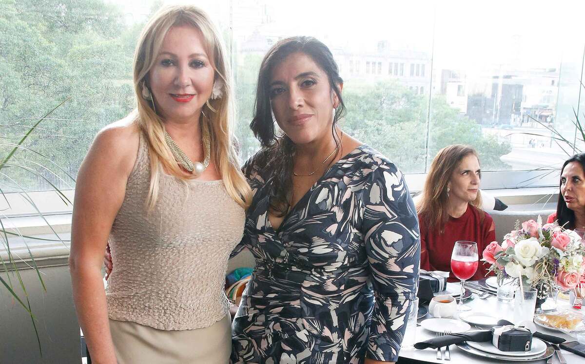 Marcela Ayala y Carime Silva de esparza