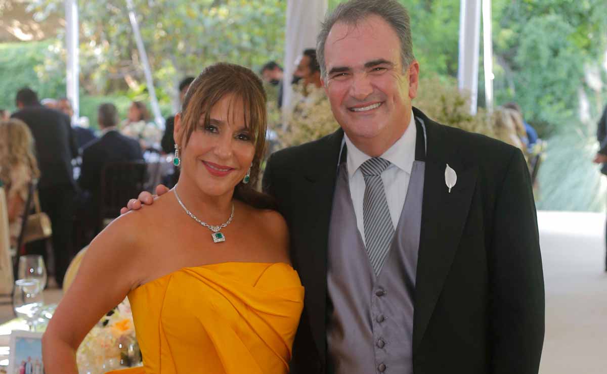Papás del novio. Myriam Guajardo de Garza y Virgilio Garza / Fotos: Daniel Saldívar
