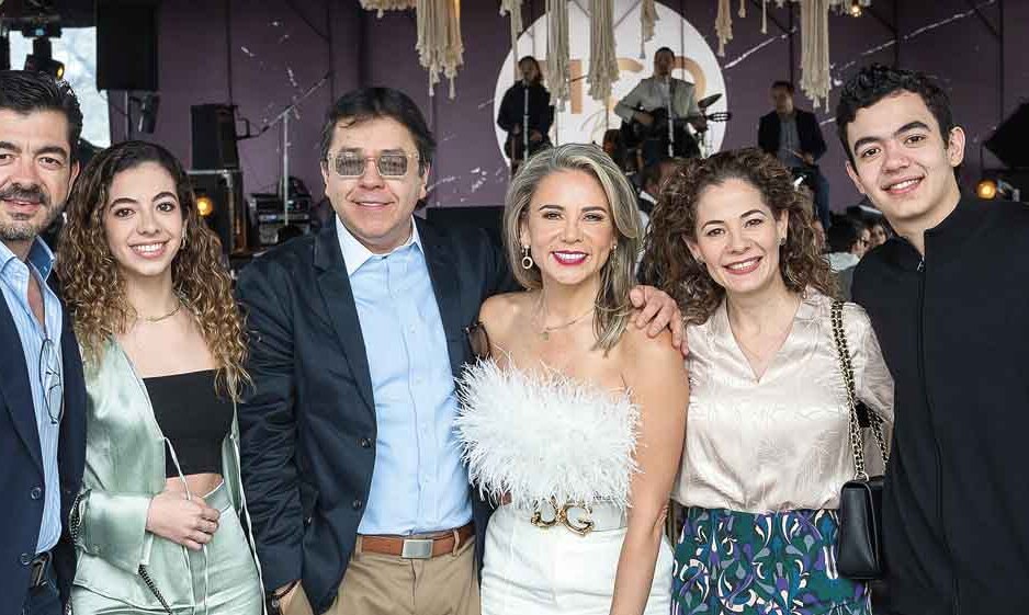 Jorge Bulnes, Paulina Bulnes, Jorge García, Vero Capistrán, Alejandra Martínez de Bulnes y Jorge Bulnes / Fotos: Monlee & Photo Film