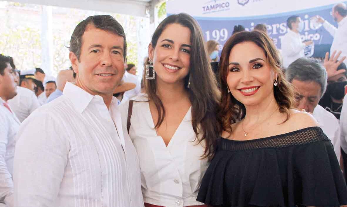 Alejandro Fernádez, Daniela Elizondo y Rebeca Salazar / Fotos: José Chang