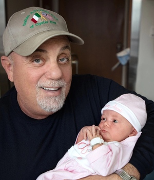 Billy Joel y la hija que recibió ¡a sus 69 años! (Foto: Instagram)