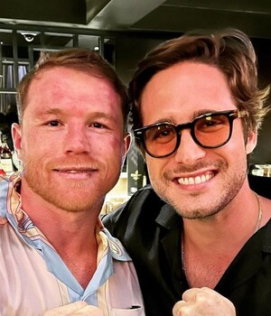 'Canelo' Álvarez y Diego Boneta: Así fue su encuentro en Las Vegas. (Foto: Instagram).