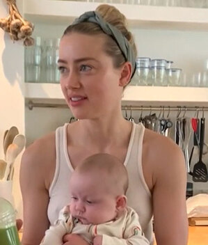 El misterio detrás de la hija de Amber Heard