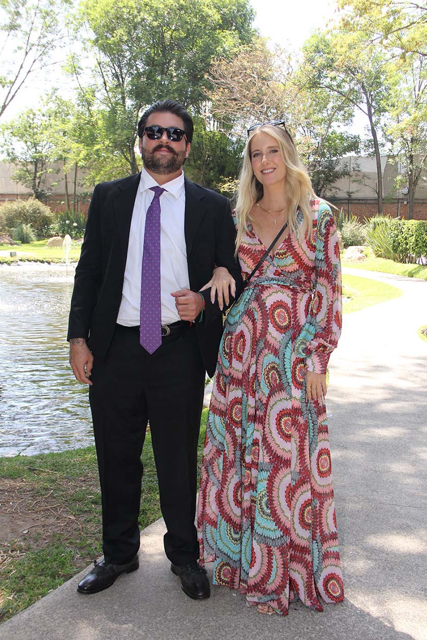 Carlos Guerra y Ashley Shwink