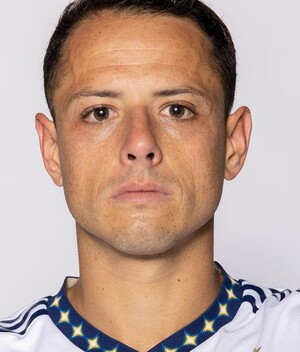 Chicharito sorprende con su aspecto actual...