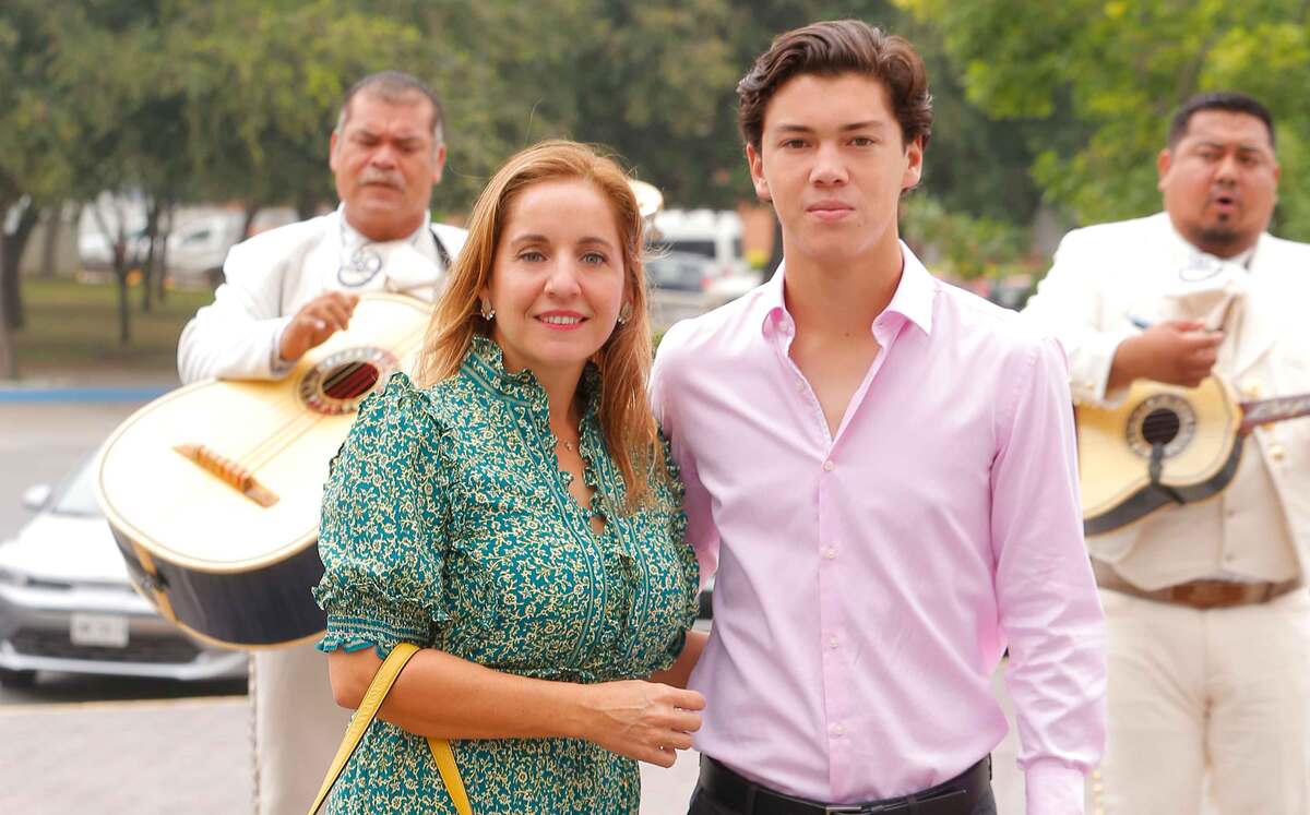 Elisa Armendáriz y Diego Martínez