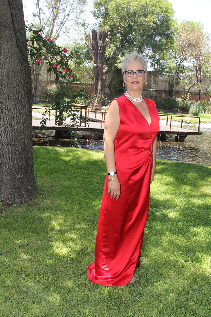 Elvia Valdez. Mamá del novio
