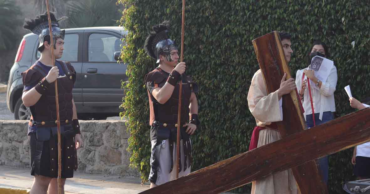 Momentos del Vía Crucis / Foto: Dennis Hernández