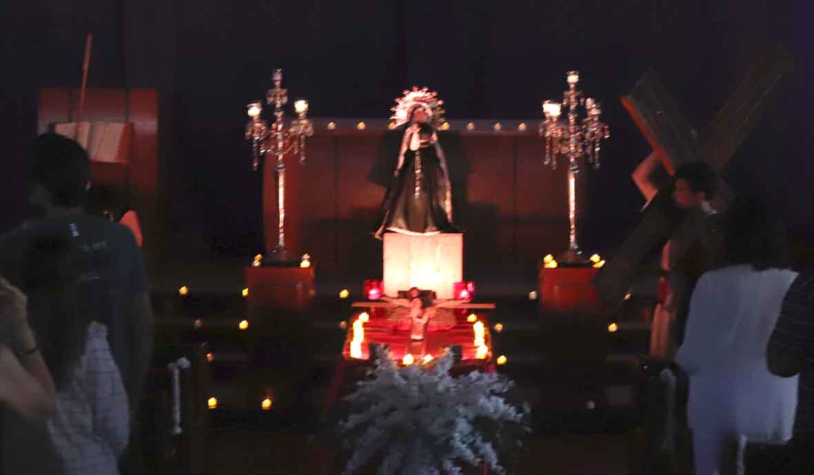 Momentos del Vía Crucis / Foto: Dennis Hernández