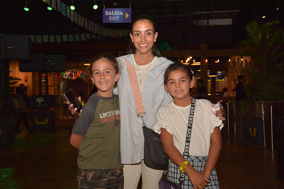 Nicolás Farías, Lorena García y María Farías