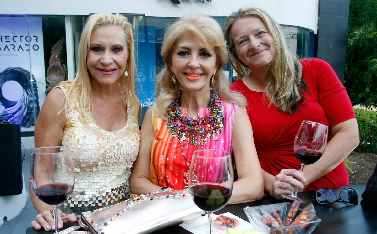 Norma Ruiz, Elsa Aguirre y Stephanie Sigg