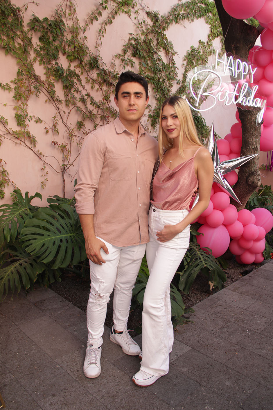 Roberto Iberri y Regina Zepeda