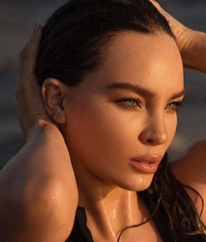 Belinda y el traje de baño cut-out que se robó "Bienvenidos a Edén" (Foto: Instagram)