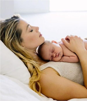 La otra cara de Amber Heard; así es su rol de mamá (Foto: Instagarm)