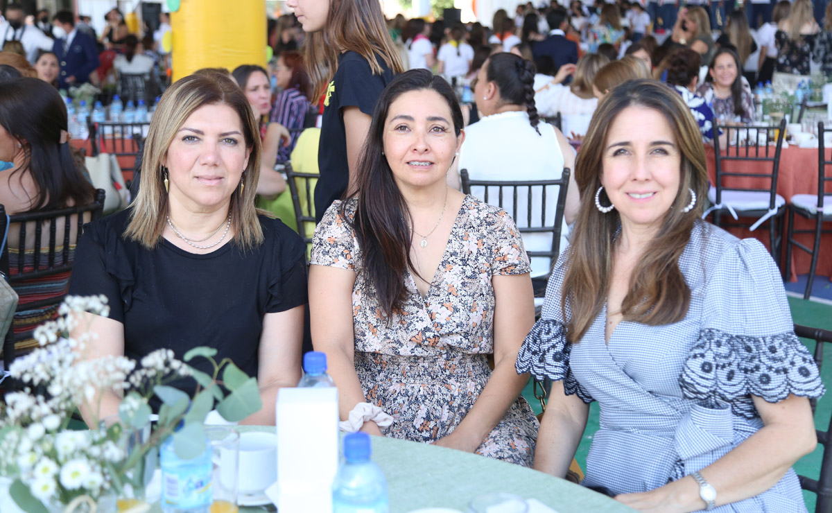 Jaqueline, Carmina y María Eugenia