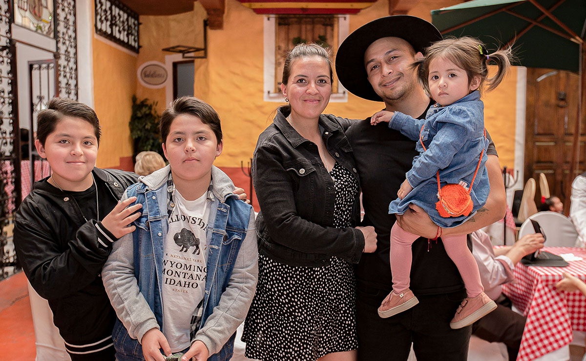 Festejan a mamá en el Centro Español