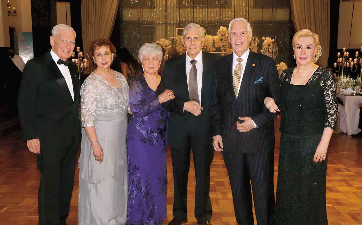 José Orozco, Blanca de Orozco, Lucía de Álvarez, José Álvarez, Enrique álvarez Viaña y Maricarmen de Álvarez/ Fotos: Dennis Hernández