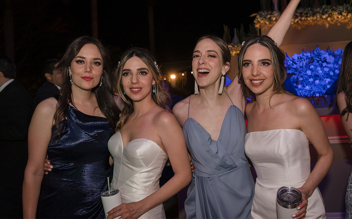 Las Gemelas Sierra y amigas / Fotos: Monlee Photo & Film