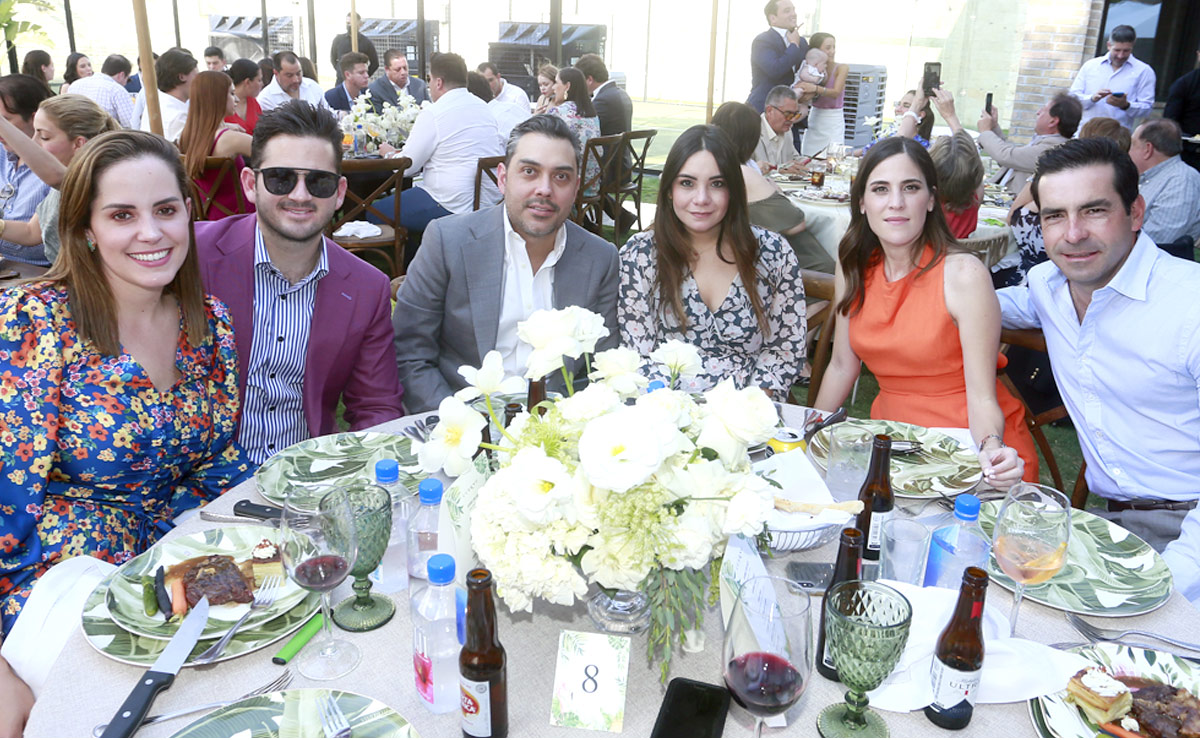Ana Mary, Marcelo, José Manuel, Cristy, Sofía y Ricardo