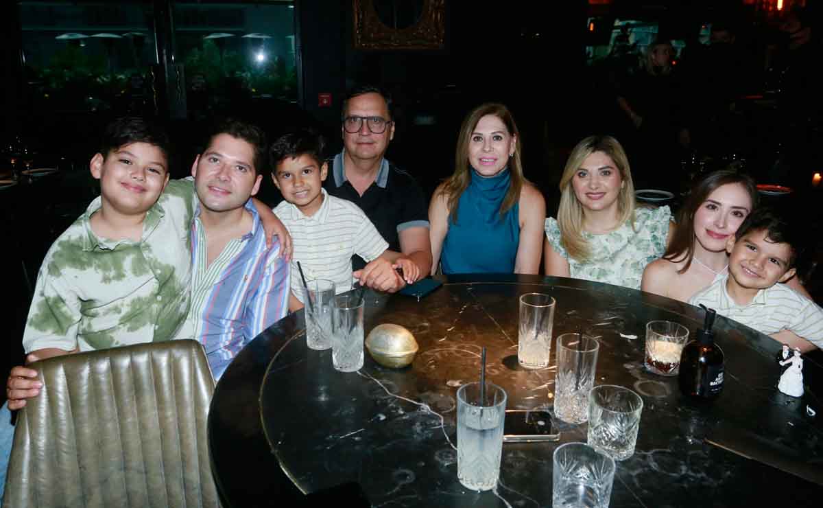 David Alejandro Garza, Juan Jaime García, Leonardo Garza, Juan Jaime García,  Griselda Garza, Claudia García, Lucia García y Alberto Garza / Fotos