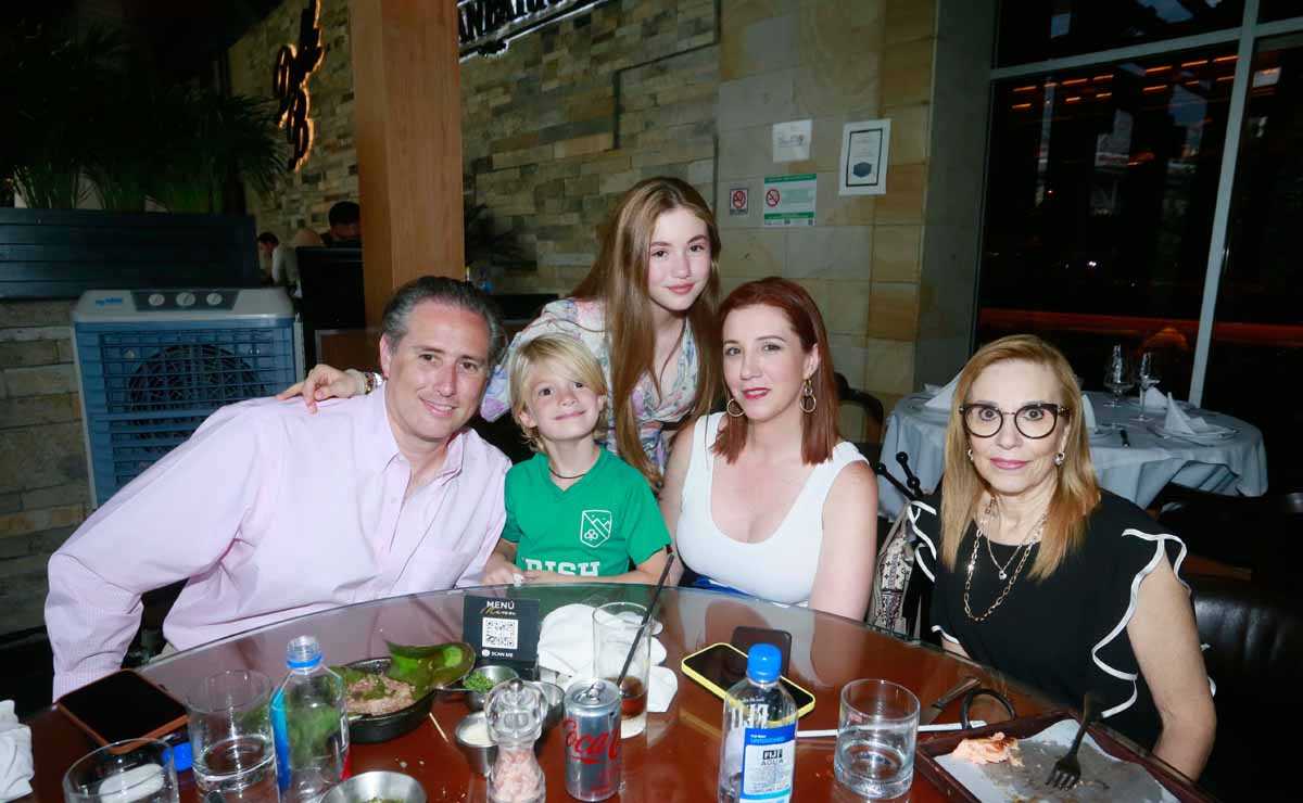 Guillermo Páez, Fer Páez, Lucy Páez, Lucía del Real y Ruth Garza / Fotos: Omar Valdez