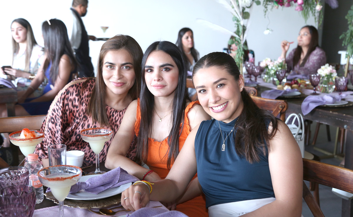 Andrea, Alejandra y Valeria
