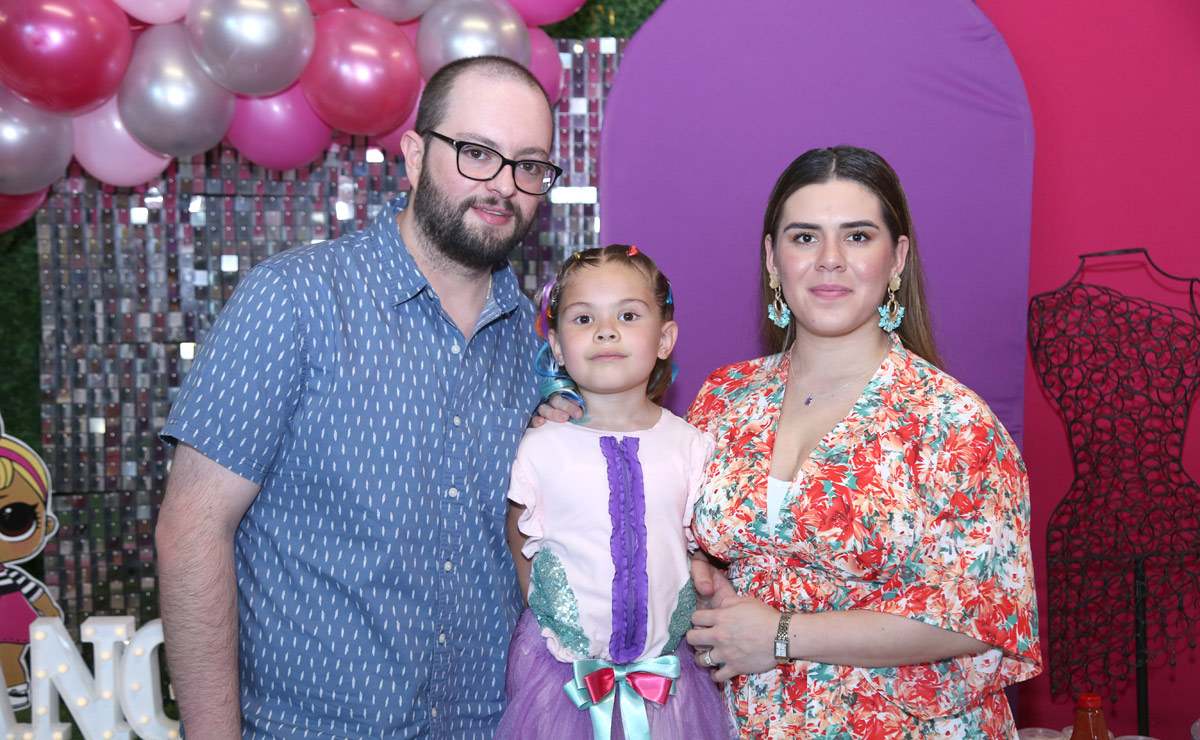 Francisco, Ángela y Emely