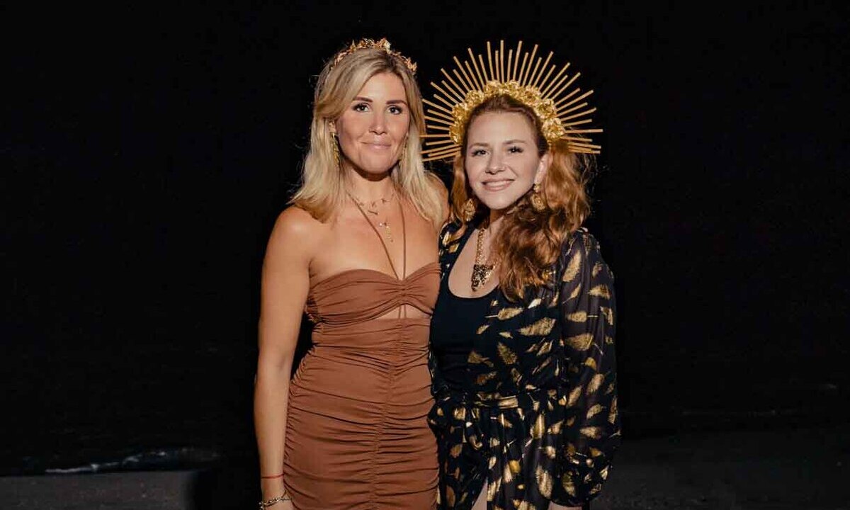 ANA CHARUR Y LILY PIERCE