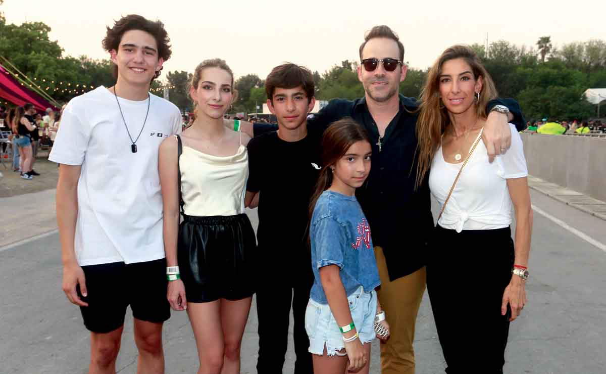 Calico Álvarez, Amiel Martín,  Francisco Martín, Paco Martín, Amiel Ruiz de Martín y Mila Martín / Fotos: Omar Valdez