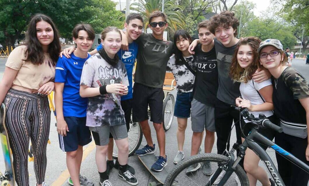 Camila Ríos, Lucas Arias, Roberta de Villa, Adrián Salinas, Patricio Villarreal, Yuna Yua, Carlo Autrique, Alberto Pérez, Sara De la Garza, y Valer