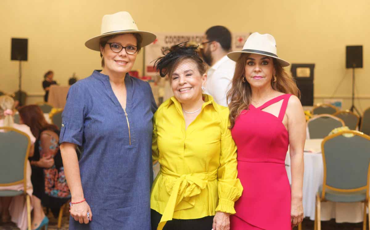 Diana Guerrero, Bertha de Guevara y Olga Guevara / Foto: Dennis Hernández
