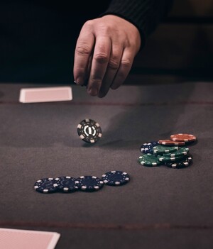 ¿Cómo es el proceso para convertirte en un jugador profesional de póker?