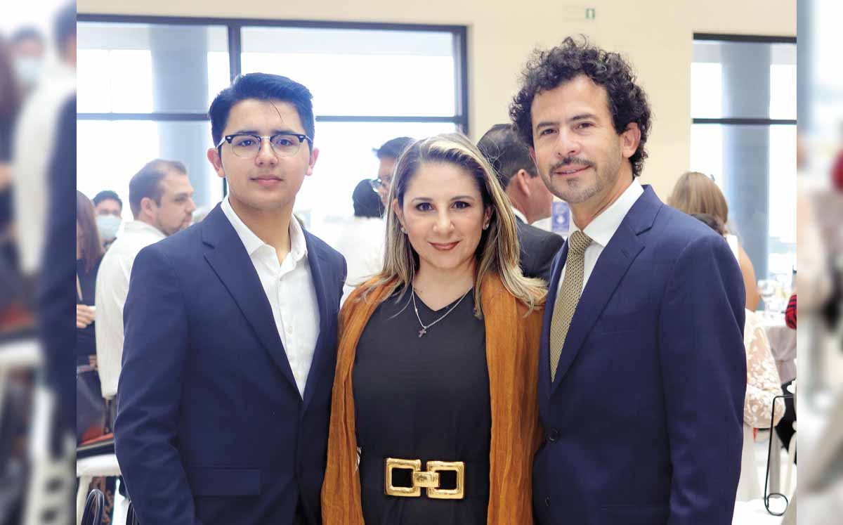 Homero Treviño, Brenda Leal y Homero Treviño / Fotos: Dennis Hernández