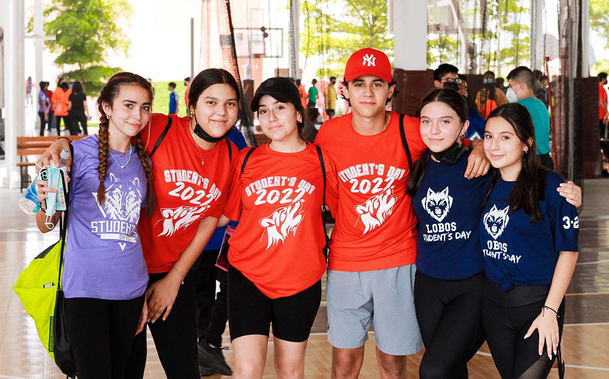 Kamila Martínez, Ana Isabel Pazzi, Chelsea Rocha, Nelayk Dominguez, Camila González y Luisa Mertínez / Foto: José Chang