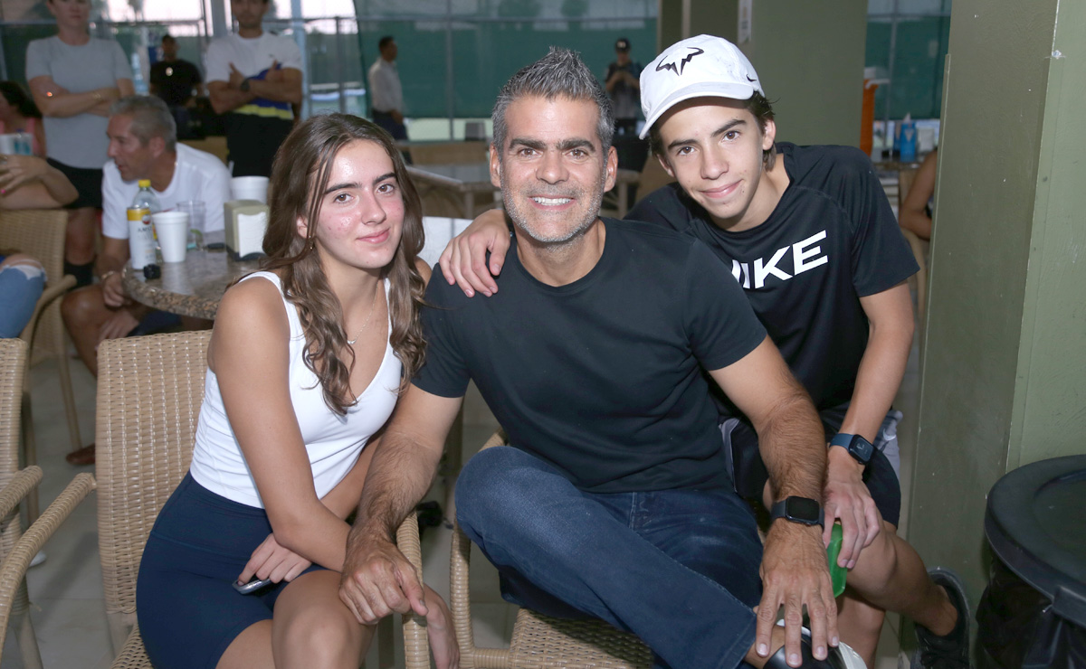 María, Ángel y María