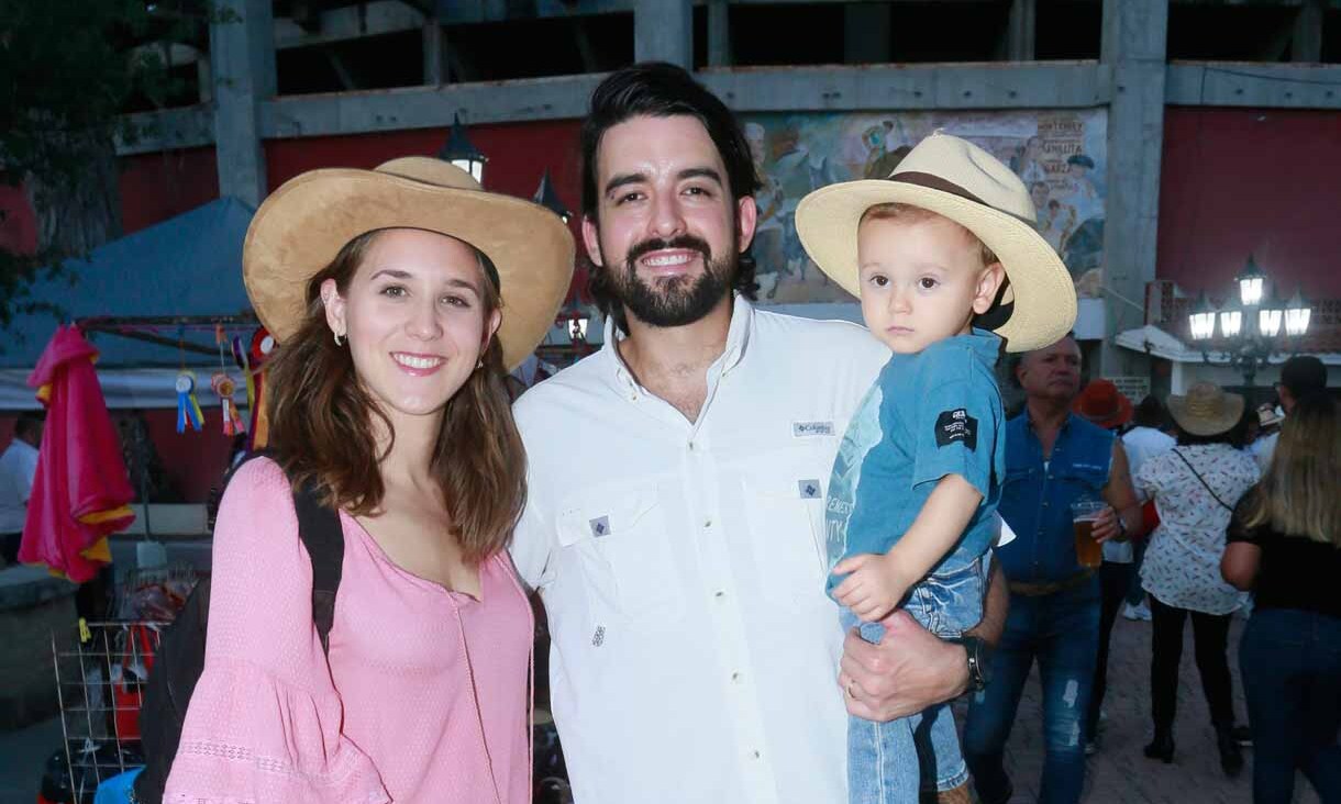 Carolina de los Santos, Luis Alfaro y Luis Emilio Alfaro