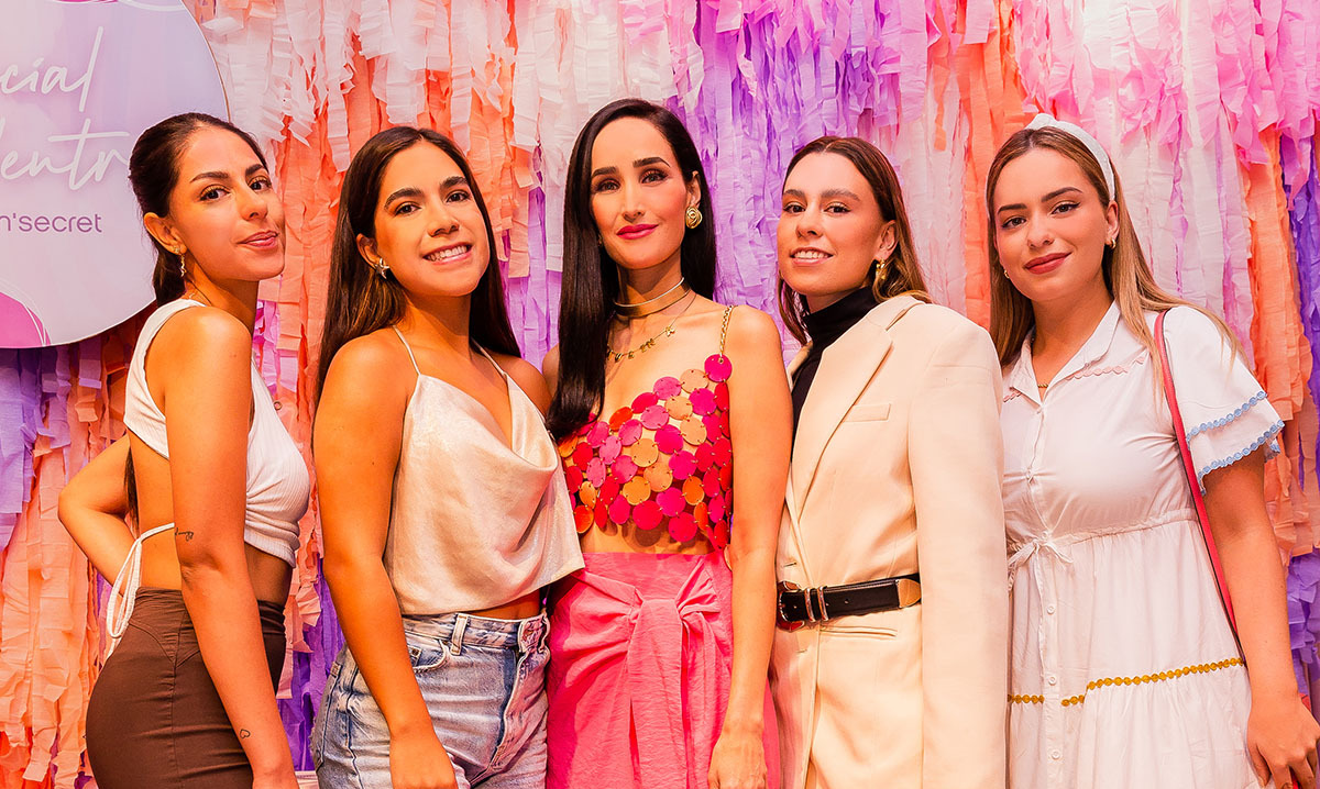 Cristina Azcárraga, Renata Juárez, Paulina Loya, América Planter y Nina Lotherington