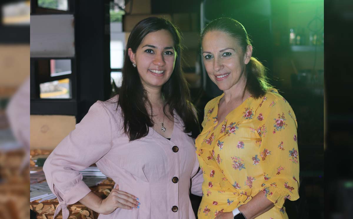 Karina Mendoza y Vicky Fernández / Foto: Dennis Hernández