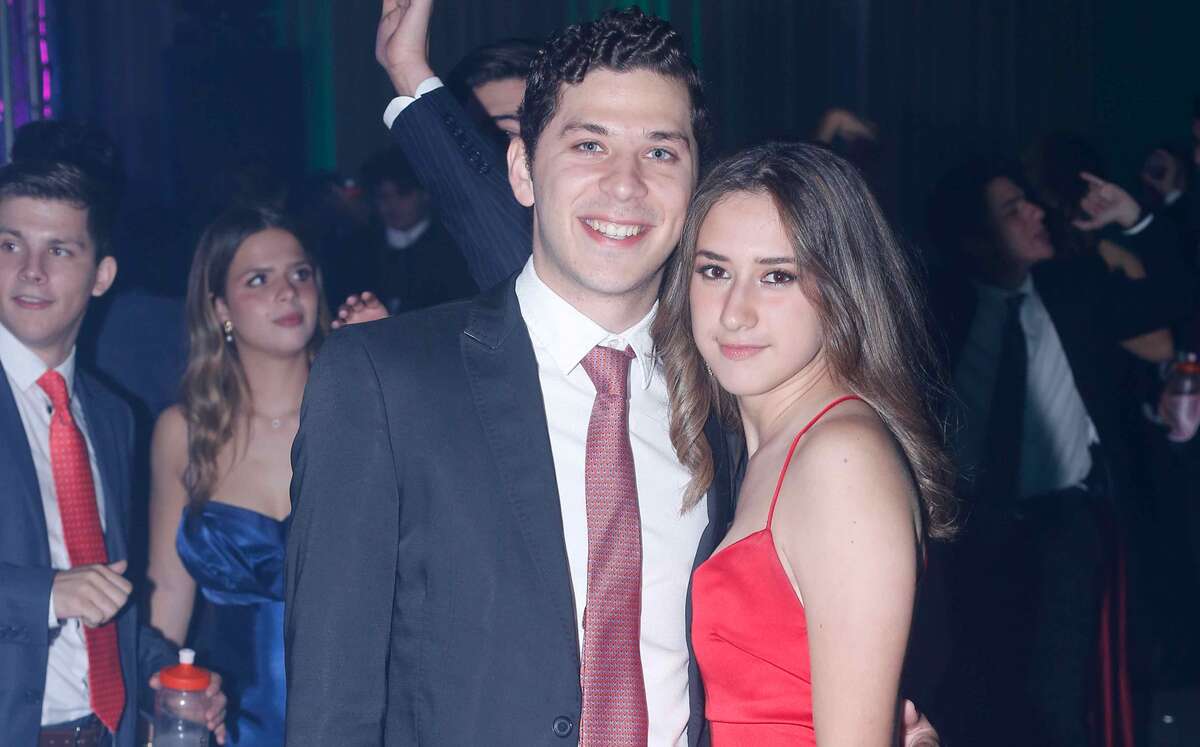 Santiago Elizondo y Alana Huerta
