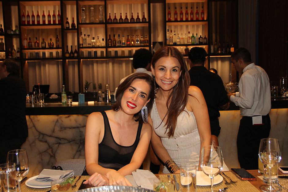 Fernanda Rivas y Joanna Maciel.