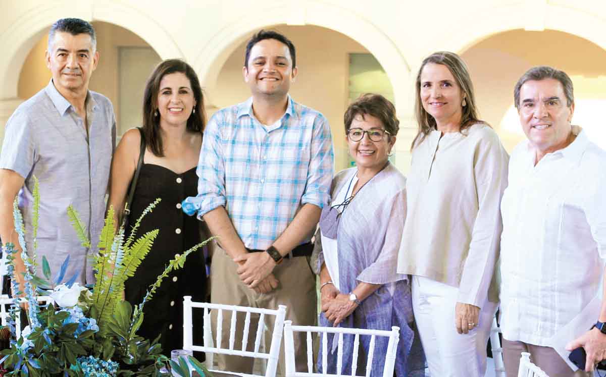 Jorge Aguilar, Paty Abisad, óscar Flores, Alba Cano, Mónica Gochicoa y Juan Antonio Solbes/ Fotos: José Chang