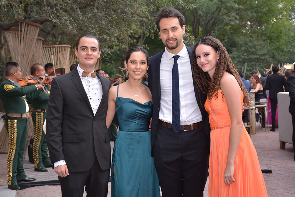 Santiago Ríos, Fernanda Flores, Miguel Vergara y Mayte Herrera