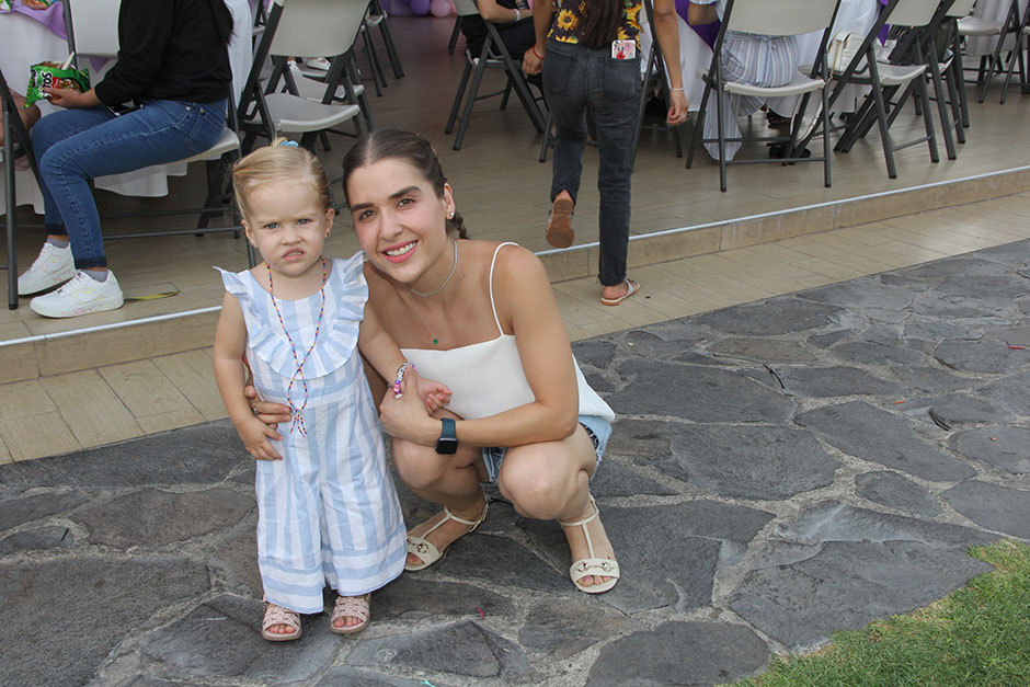 Sofía Martínez y Ximena Crespo.