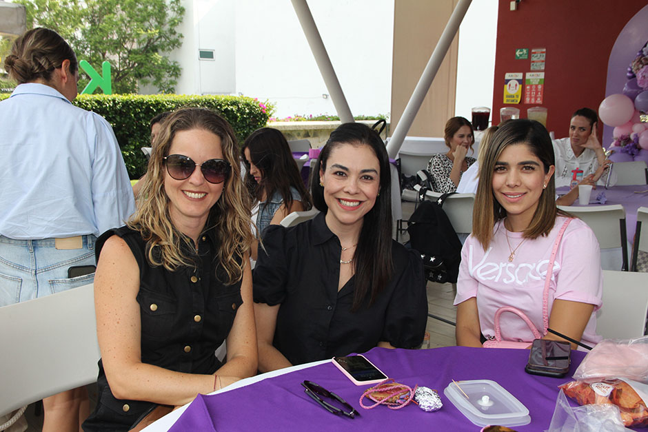 Vanessa Cortes, Ruth Sánchez y Andrea Guerra.
