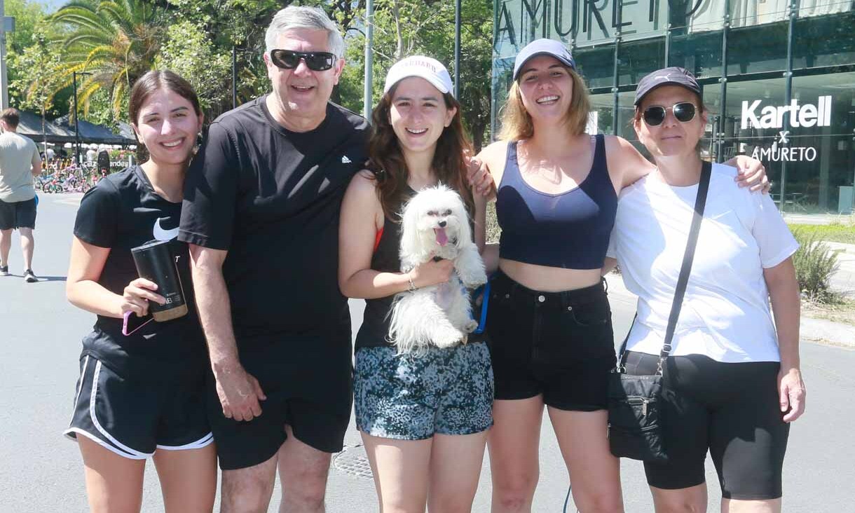 Balbina Abramo, Gerardo Abramo, Gionvanna Abramo, Mariana Abramo y Mayte Delgado