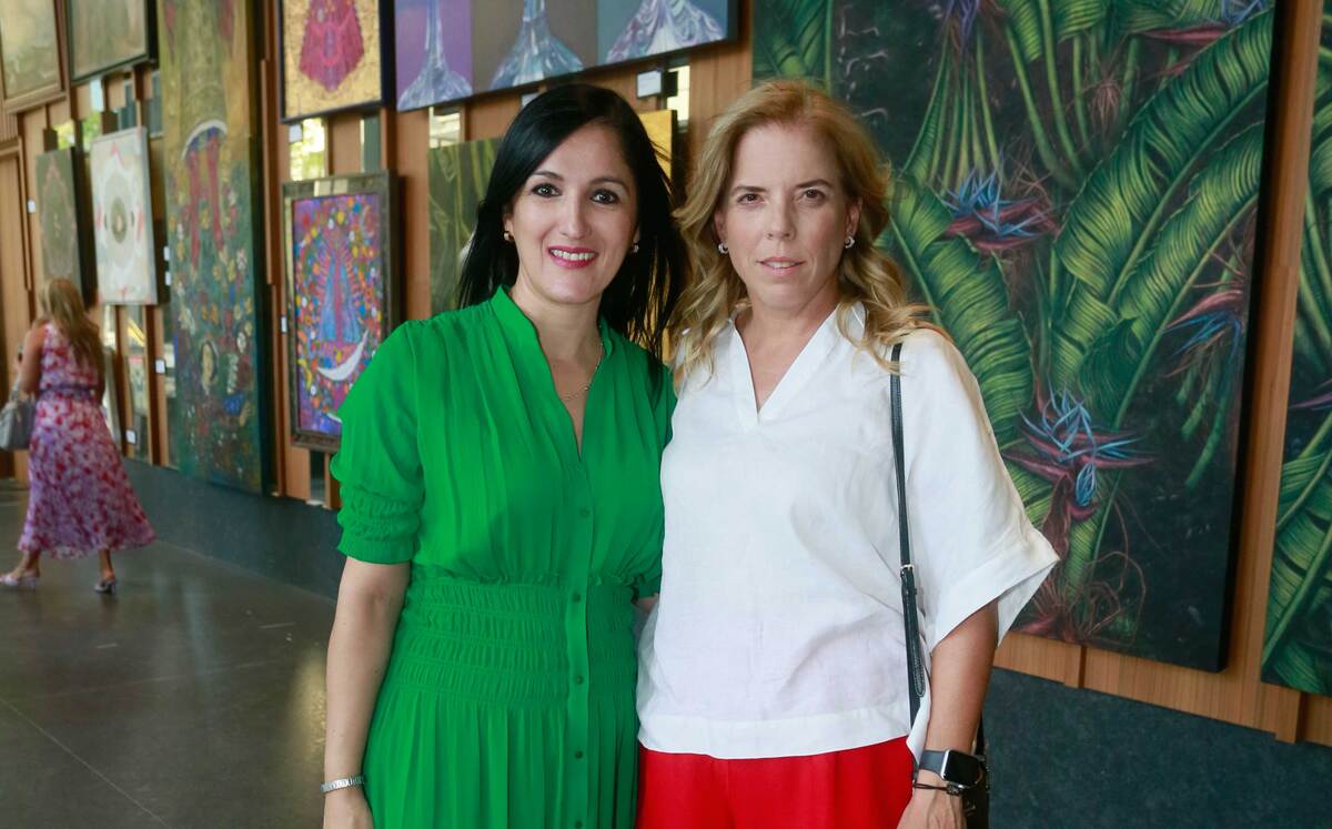 Claudia Elizondo de Hinojosa y Caty ERhard